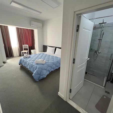 Skenderbej Rooms Тирана Екстер'єр фото