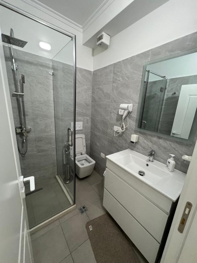 Skenderbej Rooms Тирана Екстер'єр фото